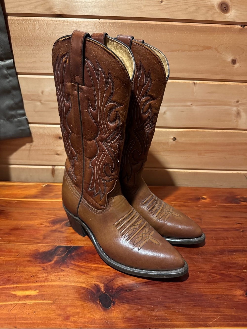 Vintage Wrangler Men’s Leather Western Cowboy Boots Size 8D – Made in USA